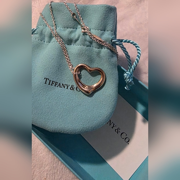 TIFFANY & CO Open Heart Paloma Picasso Sterling Silver pendant and necklace - Picture 9 of 11